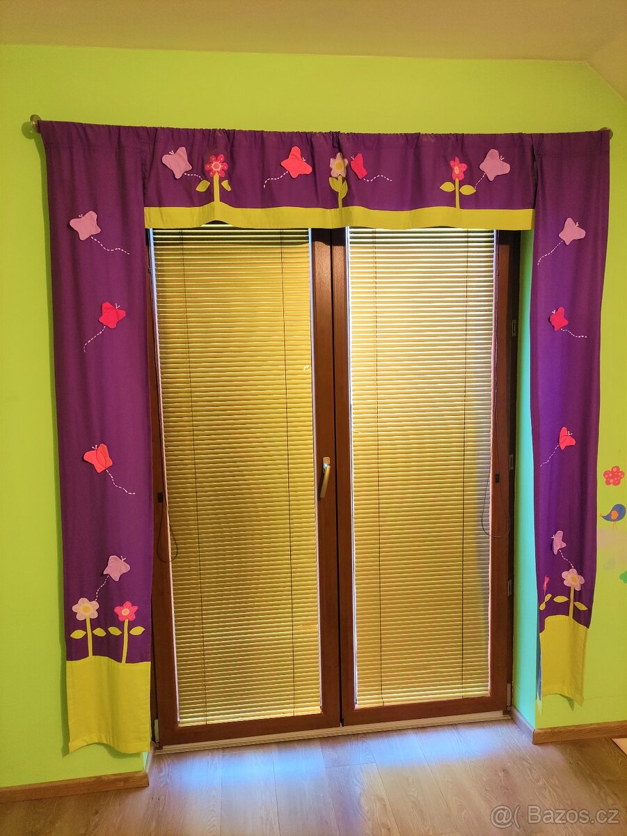 Záclonky/Závěsy a kanýr na dveře, okno