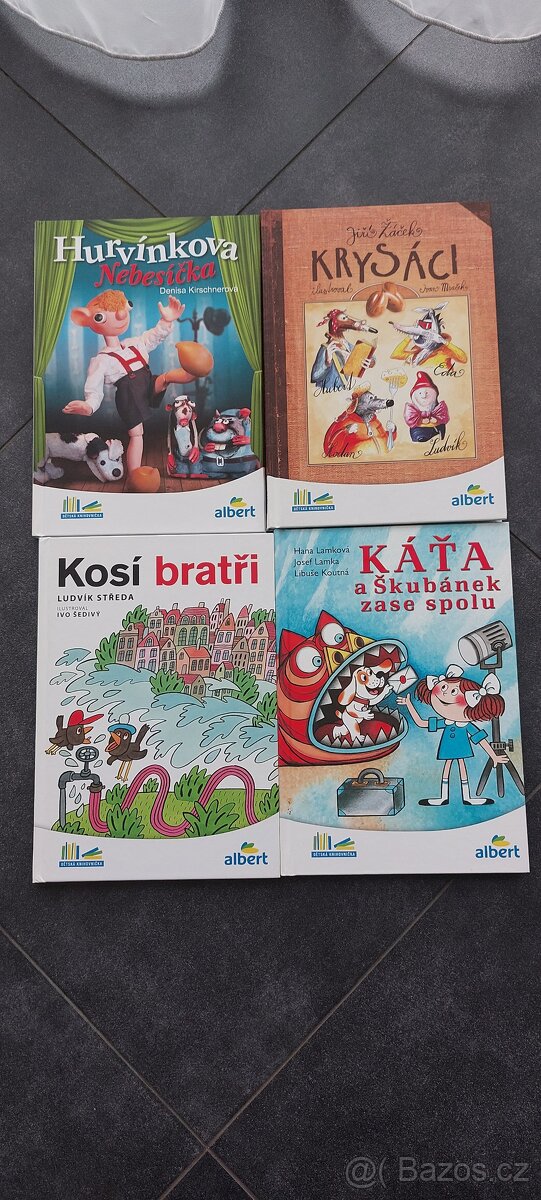Dětské knihy a hry