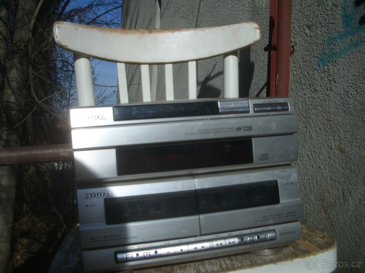 AIWA CD/Stereo Cassette Deck FD-NH 100