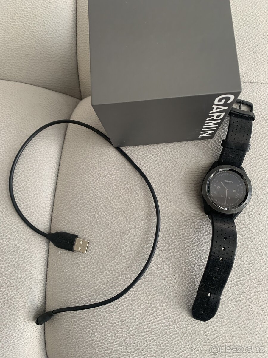 Garmin approach S60.