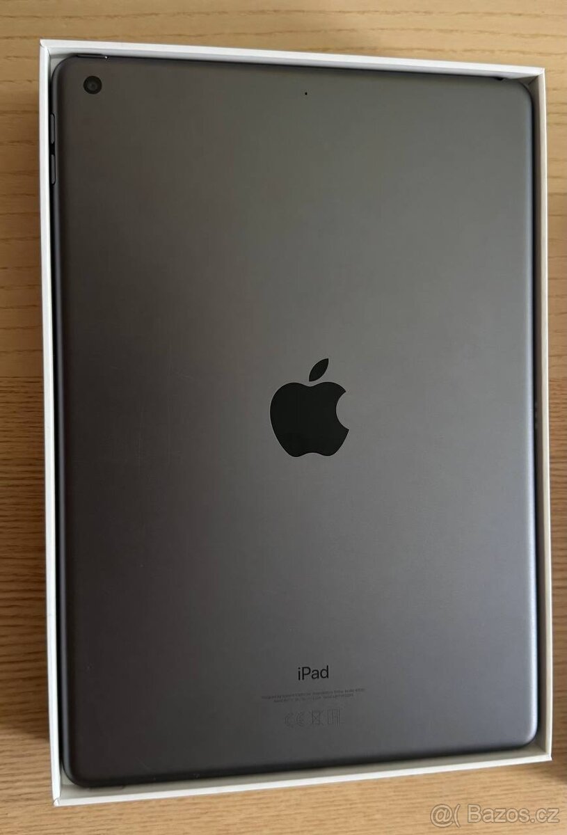 Prodám Apple iPad 10.2" (2021), 64 GB, Wi-Fi, Space Grey
