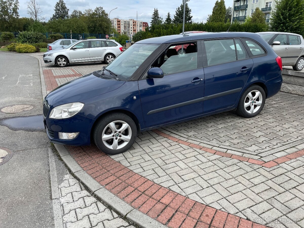Škoda Fabia 2 kombi 1.6tdi 66kw Elegance