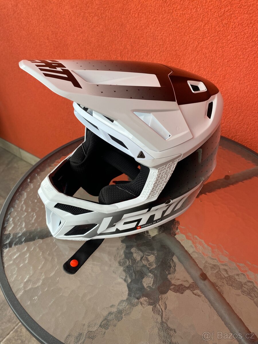 Prodám helmu Leatt gravity 8.0 vel.s