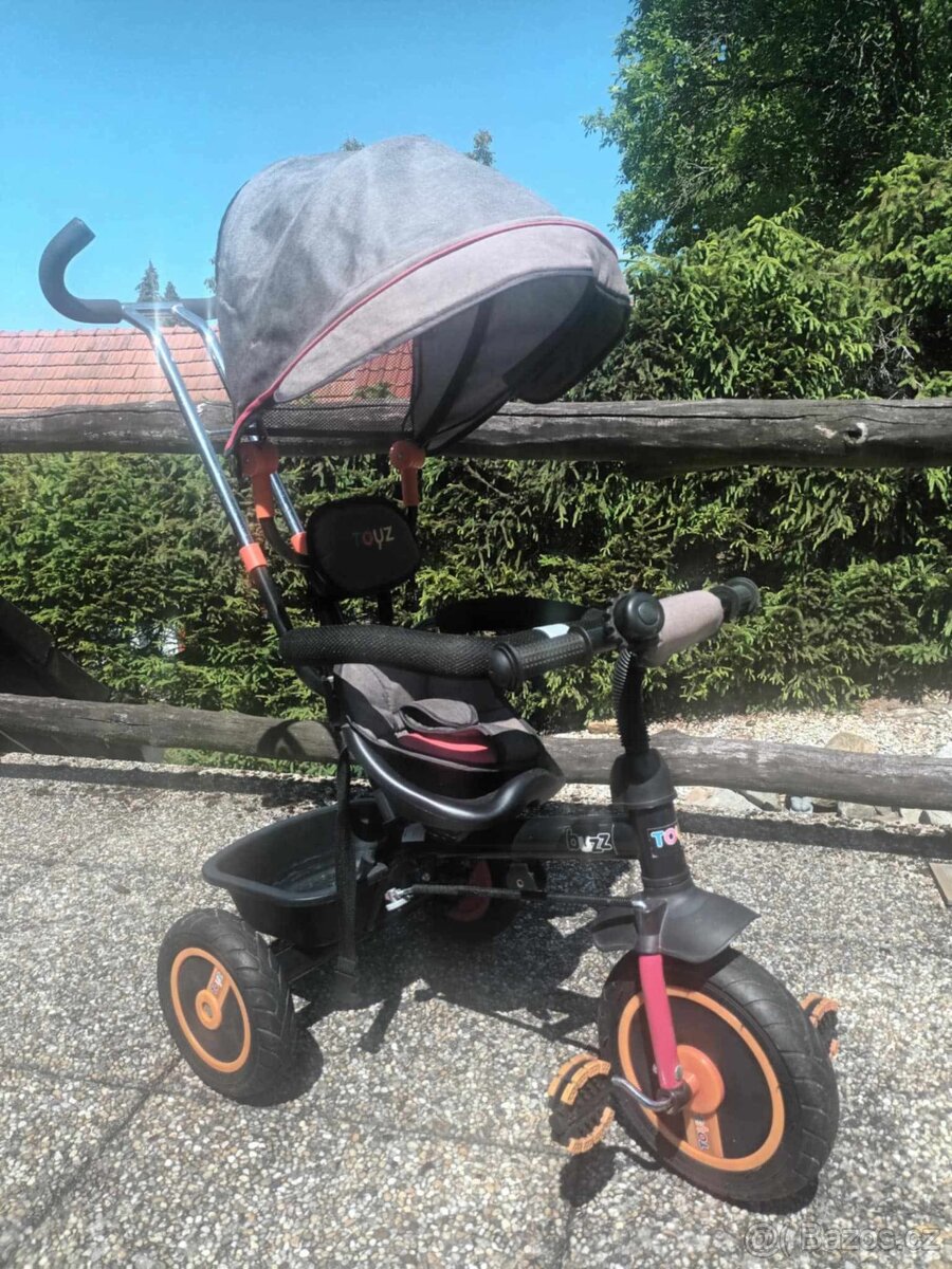 Dětské šlapadlo, se stříškou a madlem BUZZ