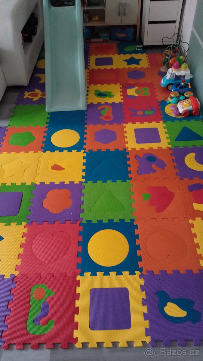 Pěnové puzzle