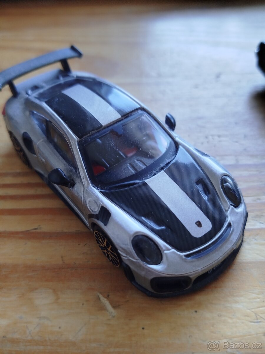 Modely 1:43 Porsche 911 gt2 rs, ford mustang gt