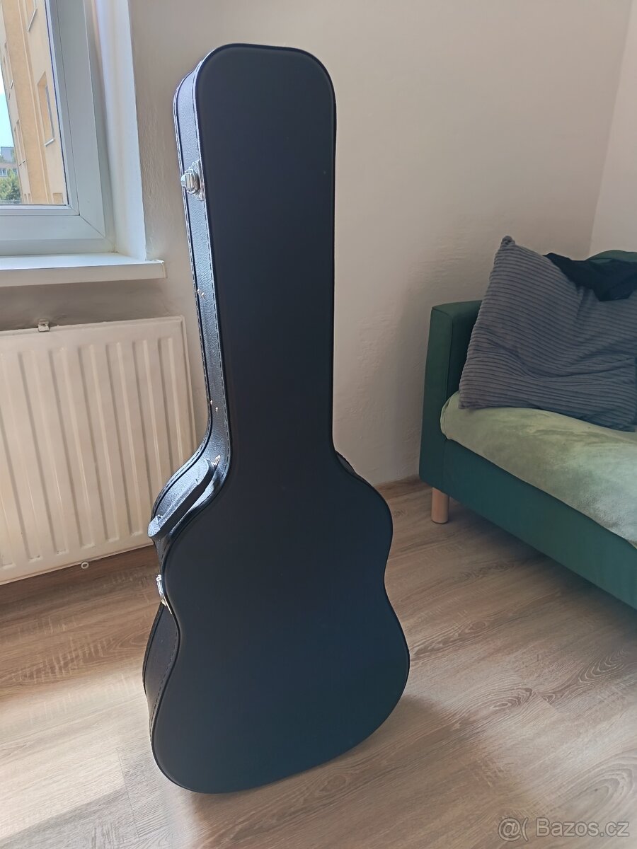 Akustická kytara