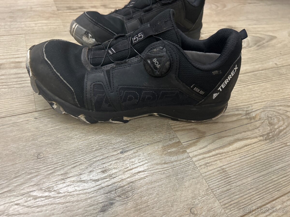 Dětské sportovní boty zn.Adidas Terrex,vel.6,240mm