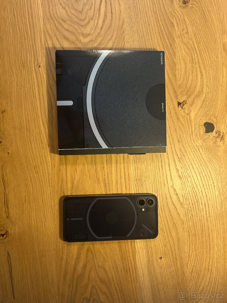 Nothing phone (1) 256gb 8gb ram