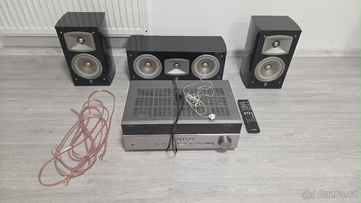 YAMAHA RX-V477 + repro