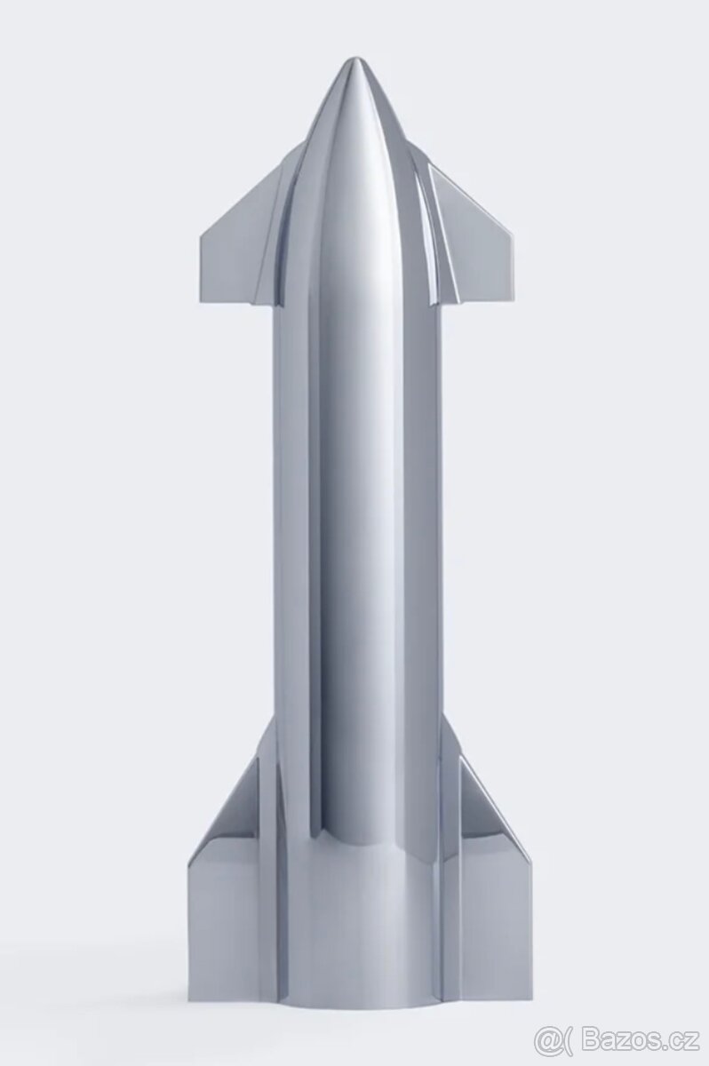 Chromovaný model hvězdné lodi