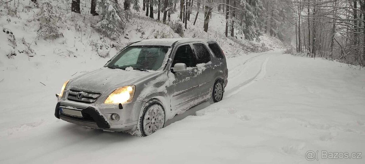 Prodám Hondu CRV 2.2. diesel, pojizdné, vada turba.