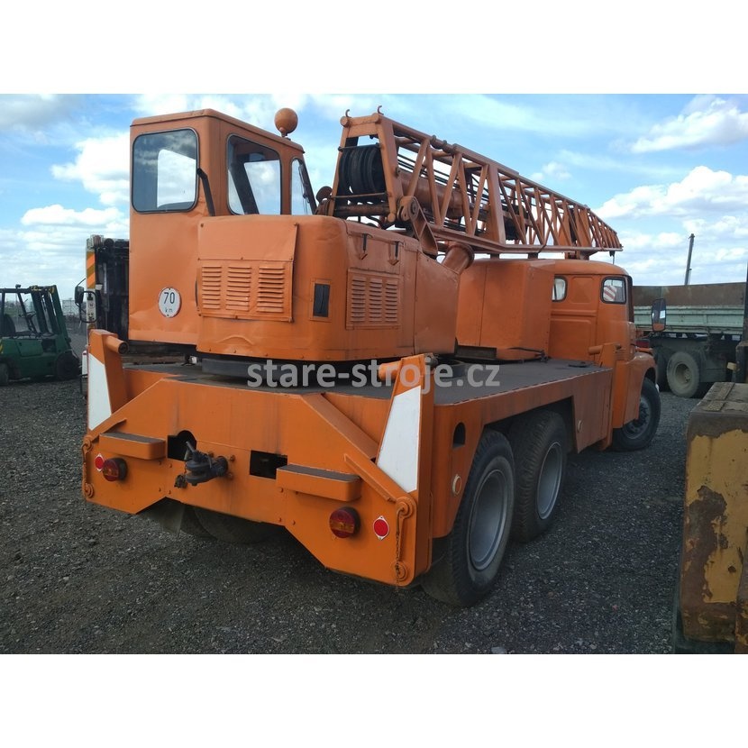 Autojeřáb Tatra 148 AB 063