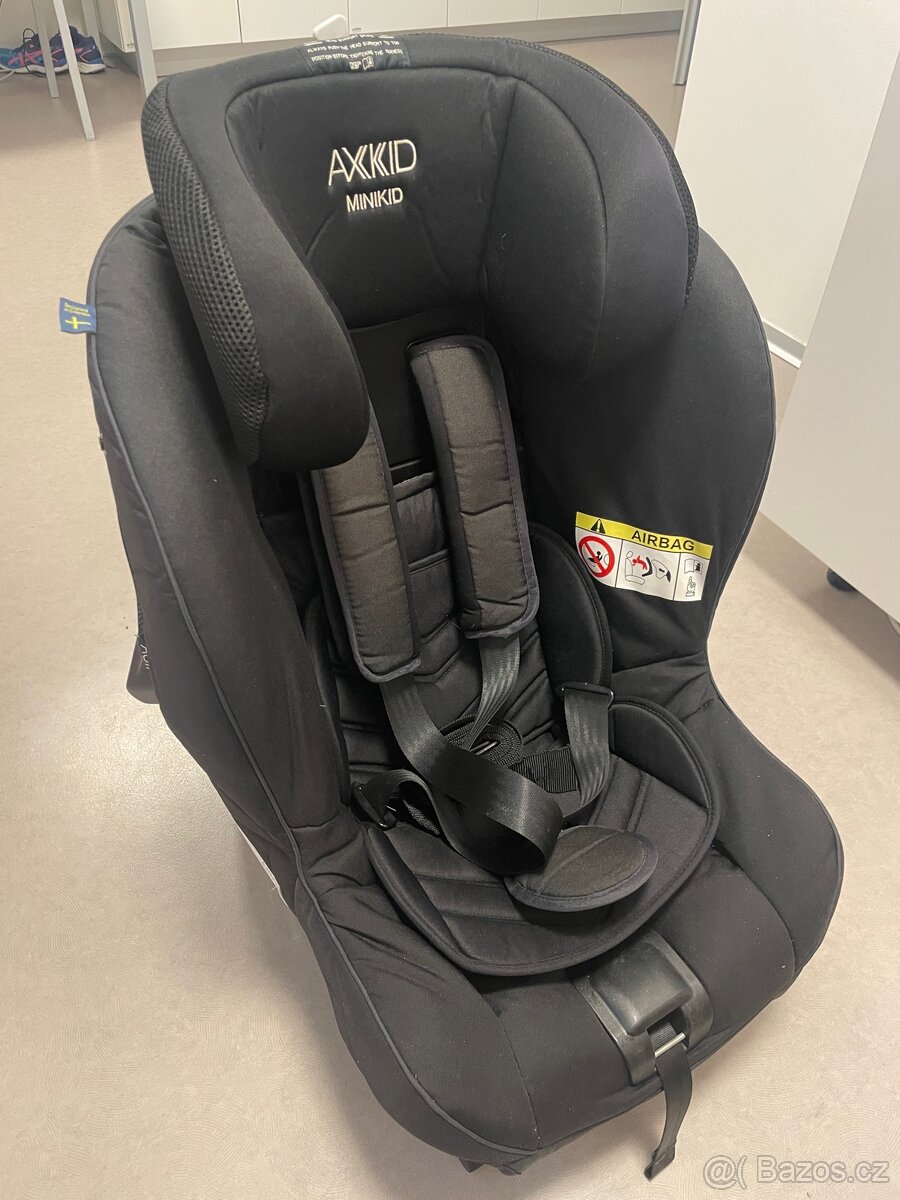 Autosedačka AXKID MINIKID