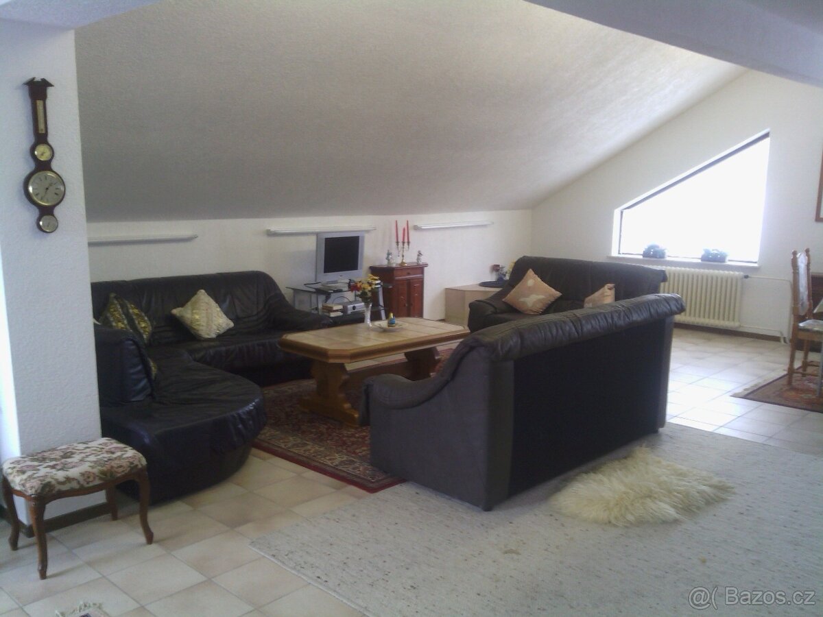 Prodam velky tri podlazni rodiiny dum