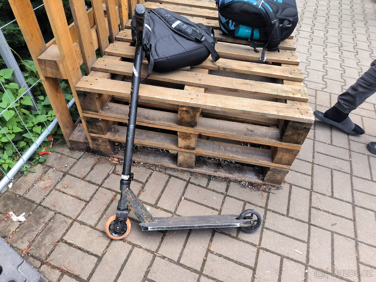 Koloběžka SPARTAN V2