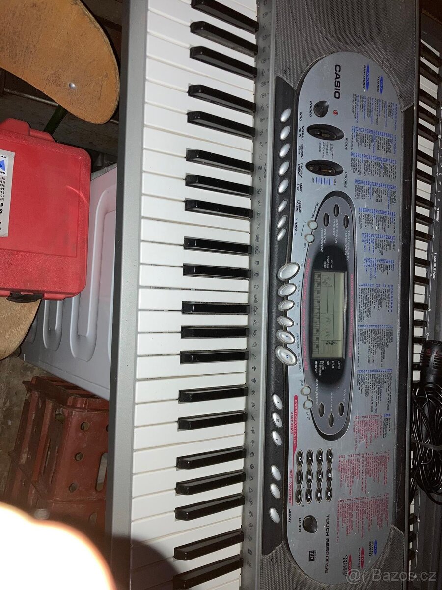 Casio CTK573 a CASIO CTK500