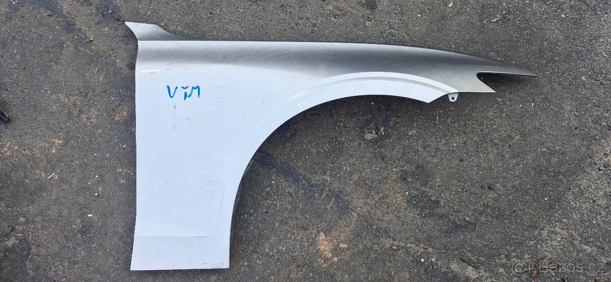 Pravy predni blatnim volvo v60 s 60