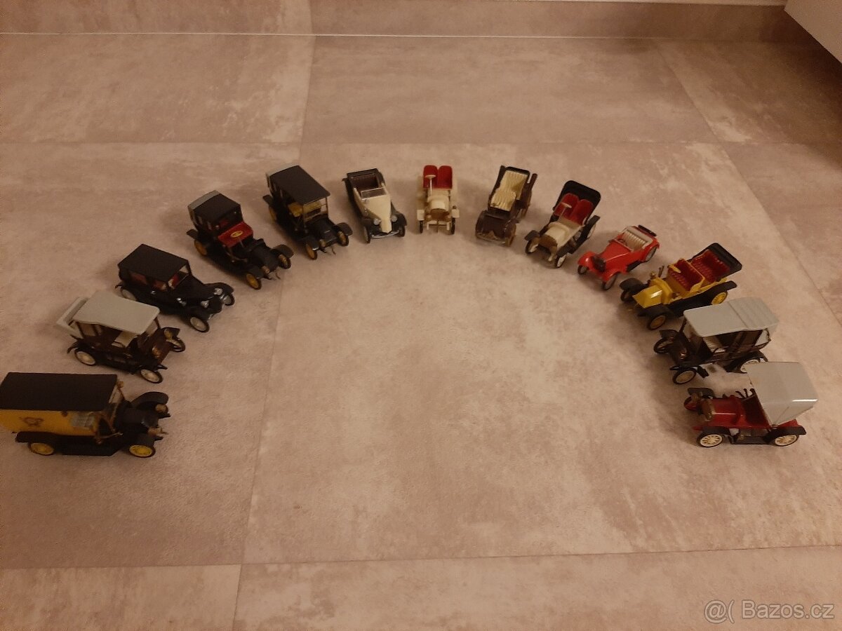 Model auta Igra Praga Charon 1907