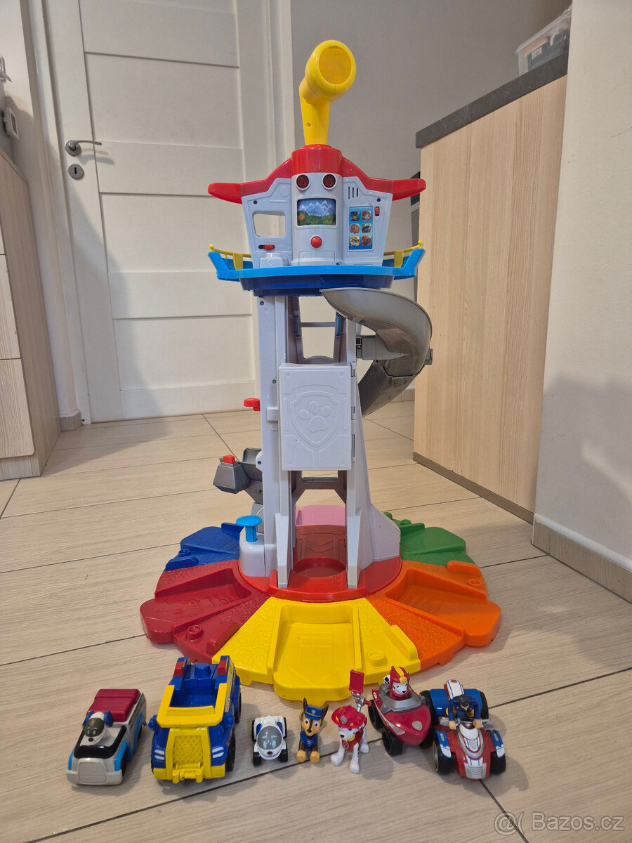 SPIN MASTER Tlapková patrola Hlídkovací věž v životní veliko