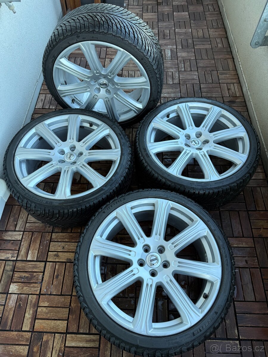 Originální alu kola Volvo R20 + Pilot Alpin 5