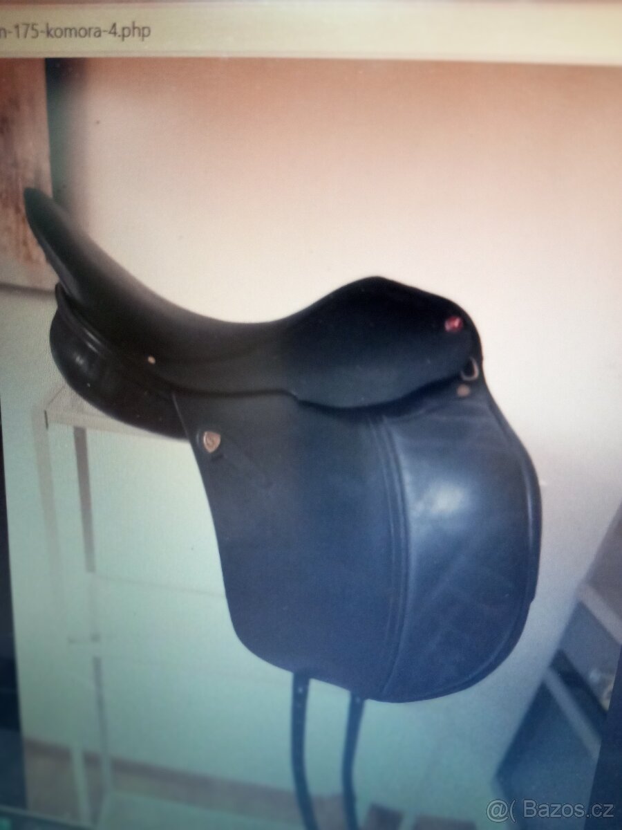 Sedlo jezdecke Albion 17,5, drezurní, komora 4 - 18 cm