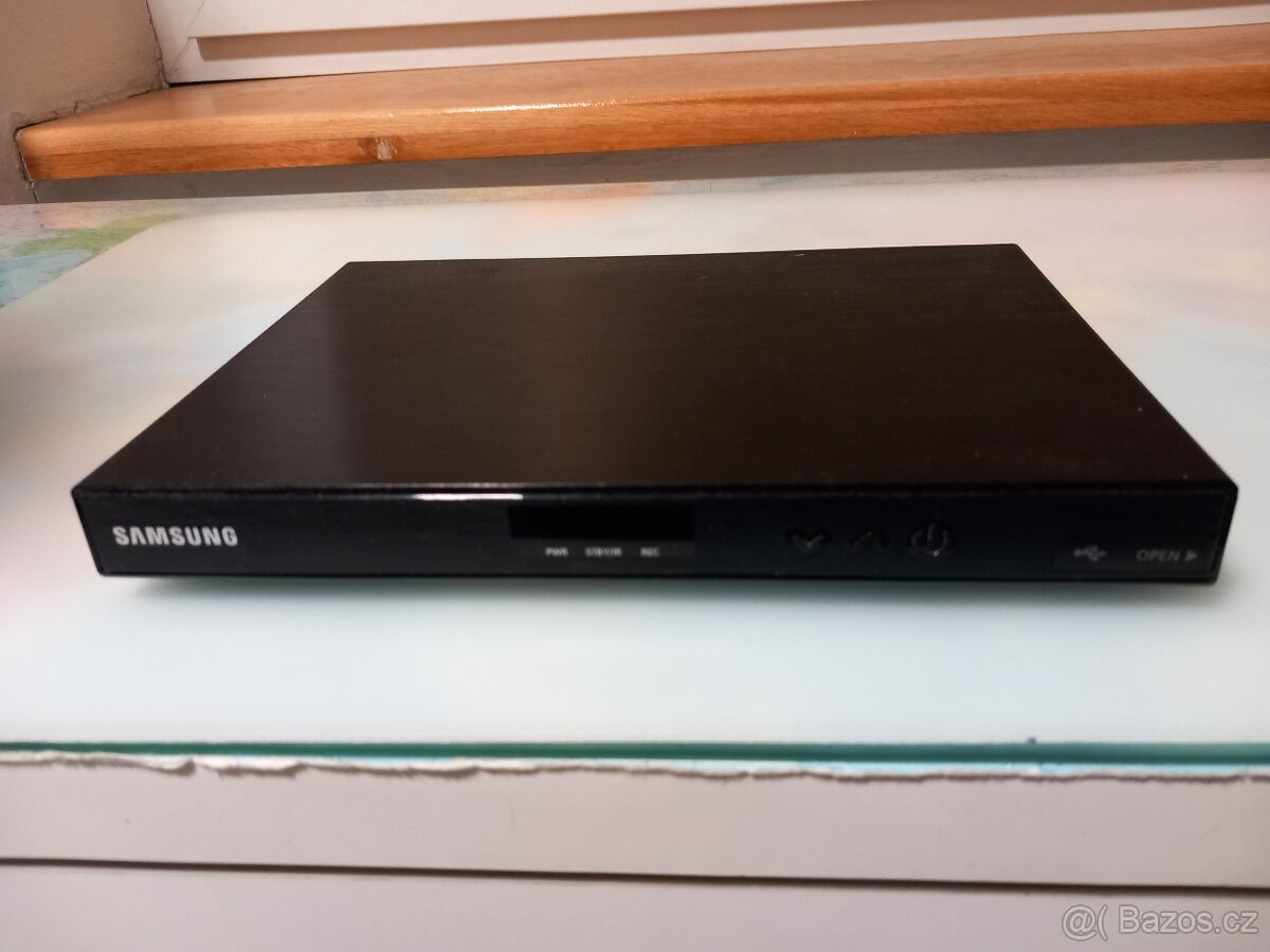 Satelitní přijímač Samsung EVO-S