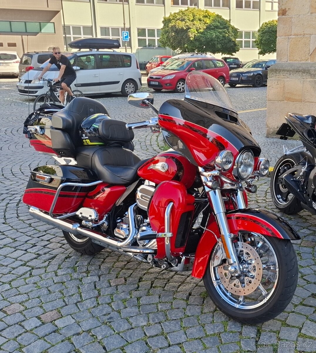 Harley davidson electra glide CVO