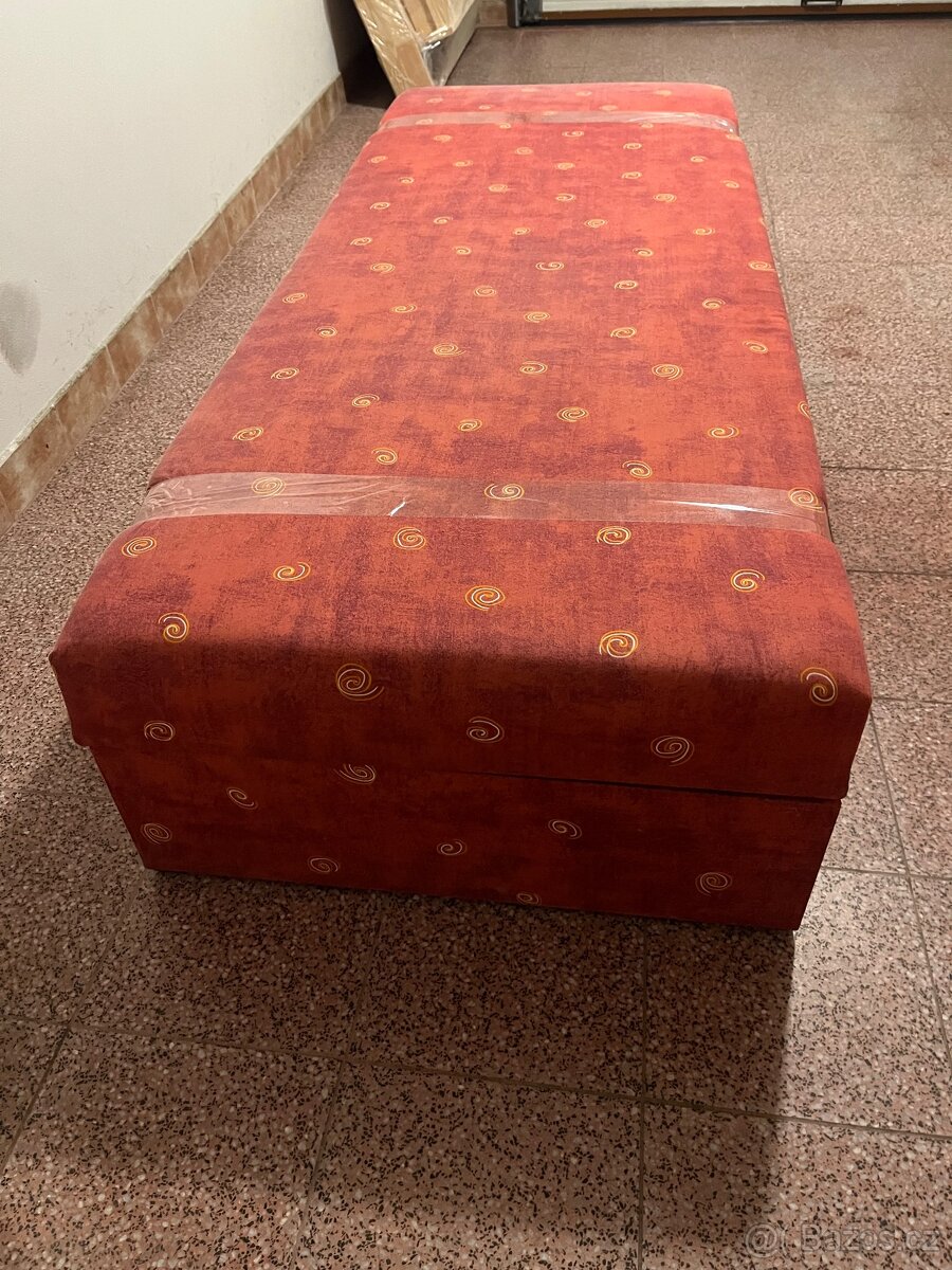 Jednolůžková postel