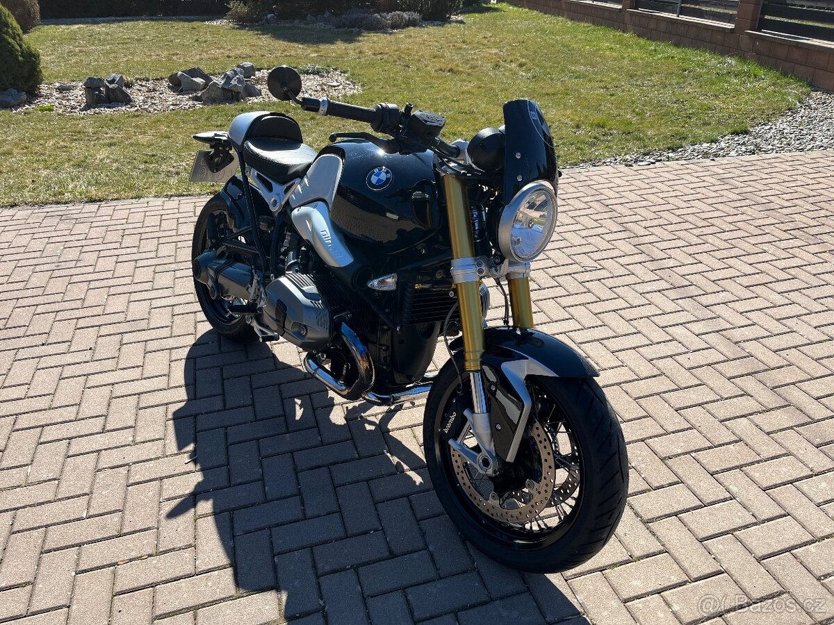 BMW R NINE T