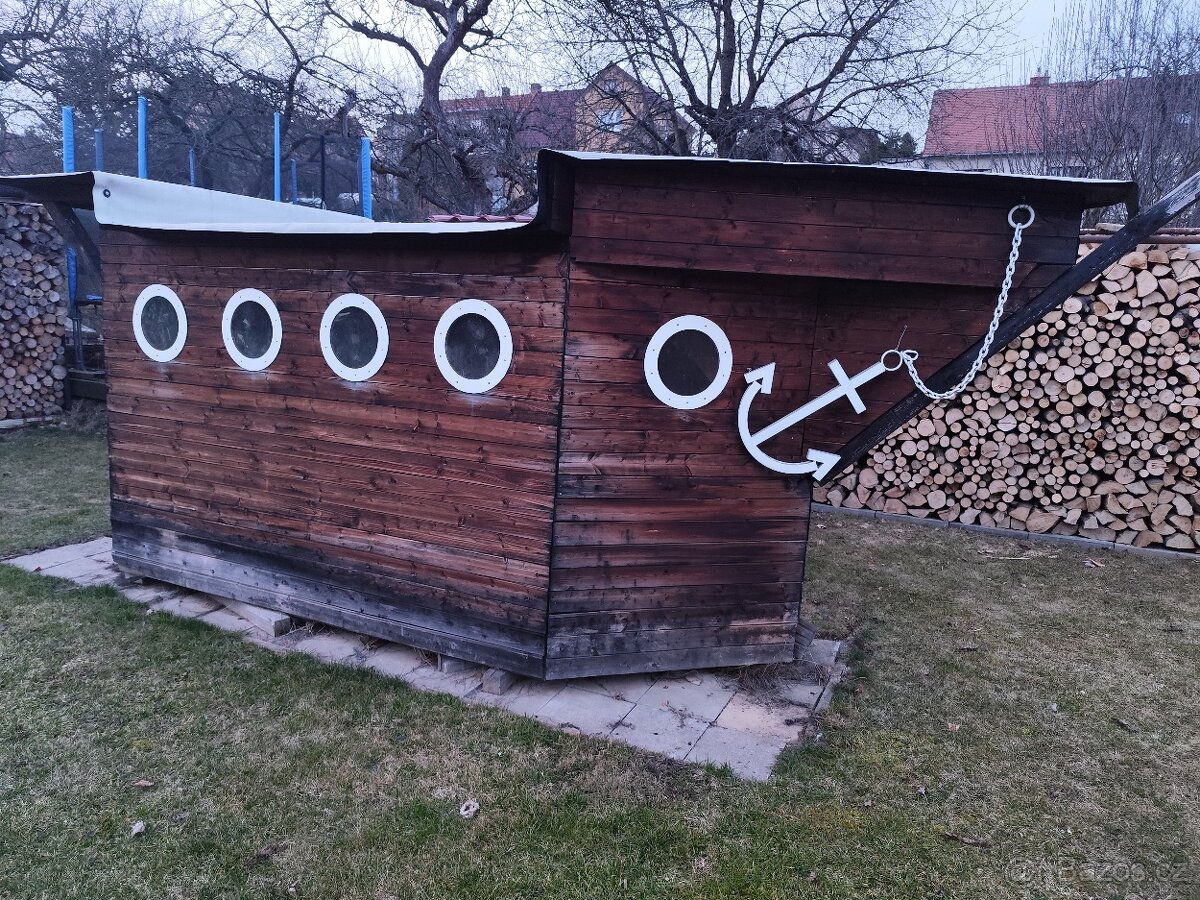 Dětský zahradní domeček