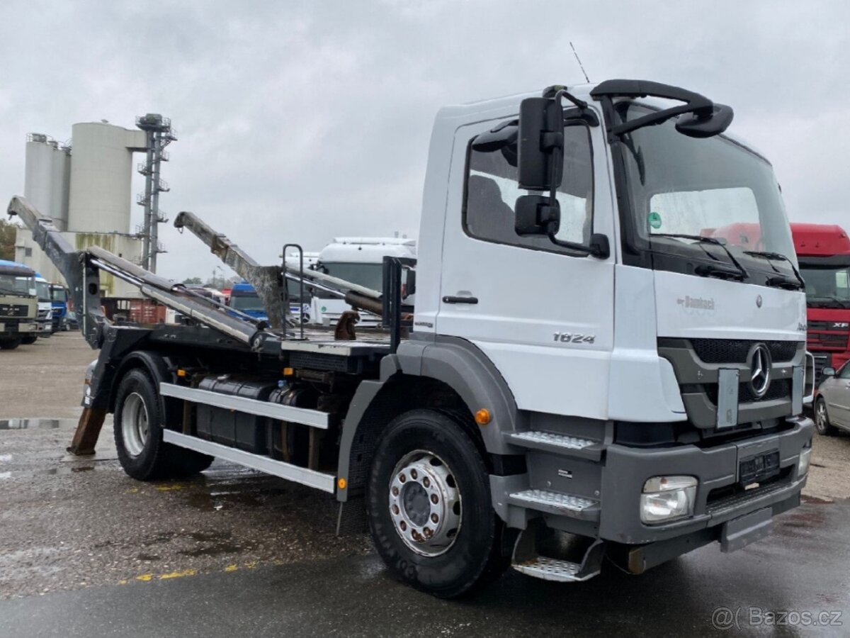 MERCEDES AXOR 1824 ŘETĚZOVÝ NOSIČ KONTEJNERU