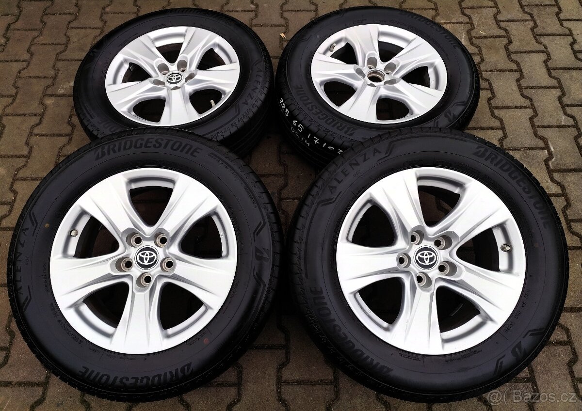 Alu kola originál Toyota RAV4 5x114,3 R17 KRÁSNÁ SADA