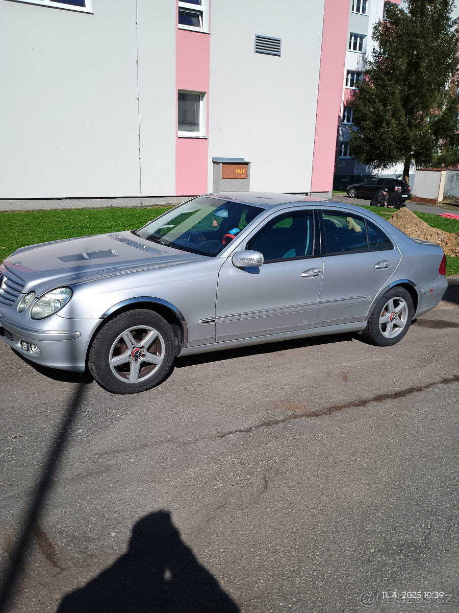 Mercedes E 220cdi automat