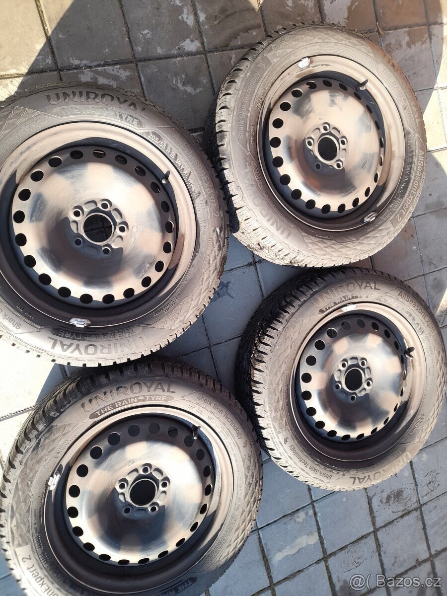 Zánovní sada ●CELOROČNÍCH● pneu 205/55 R16 rozteč 5x108 FORD