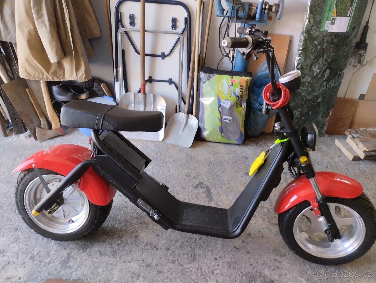 Elektrokoloběžka Nitro Scooter Futura Classic 2000W