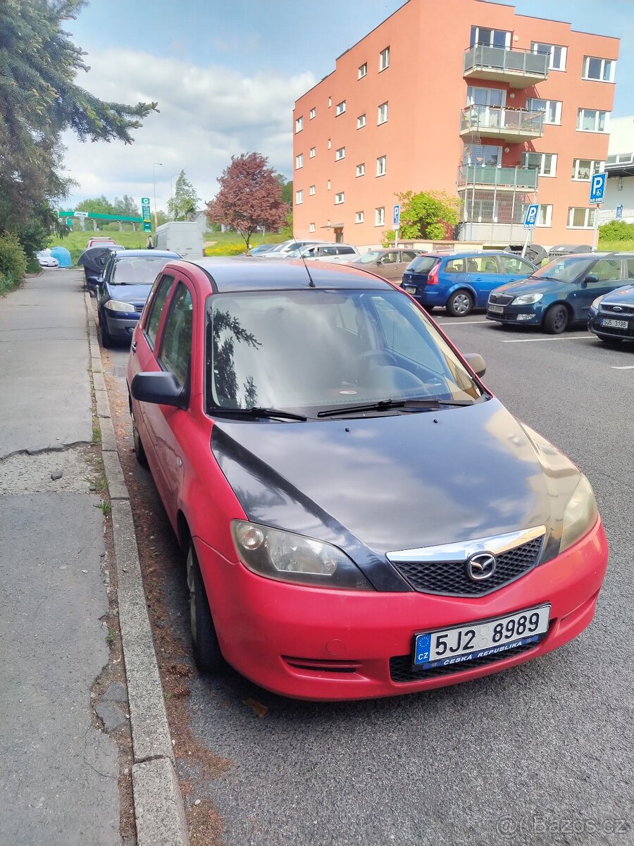 MAZDA 2 r.v¨.2005