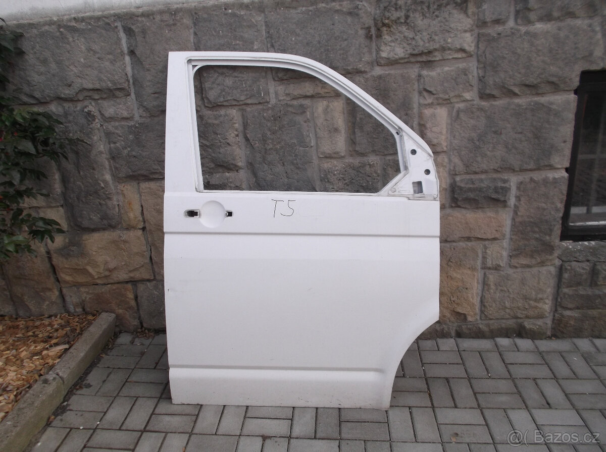 VW T5-T6-T7 LEVÝ BOK-BLATNÍKY-DVEŘE-SVĚTLO-NÁRAZNÍKY