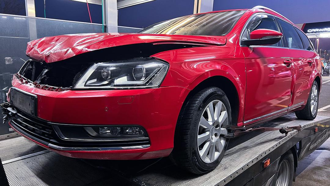 Vůz na náhradní díly VW Passat B7 kombi 2011 CDGA KWB LY3D