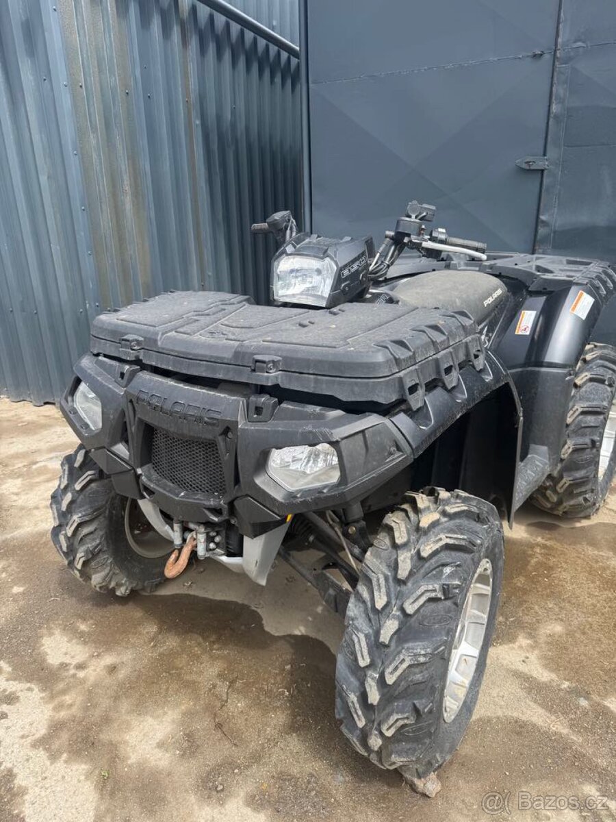 Polaris Sportsman 850 EFI na opravu / díly
