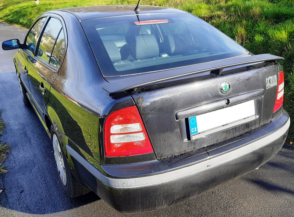 Křídlo na kufr Š Octavia I sedan 3 bodové