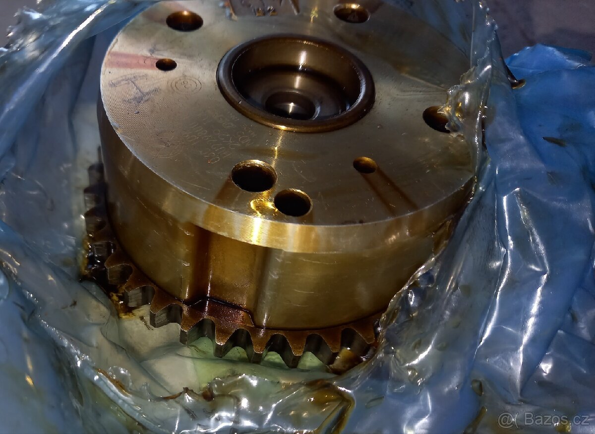 Nastavovač vačky 1.4 tsi cax 03C 109 088 E