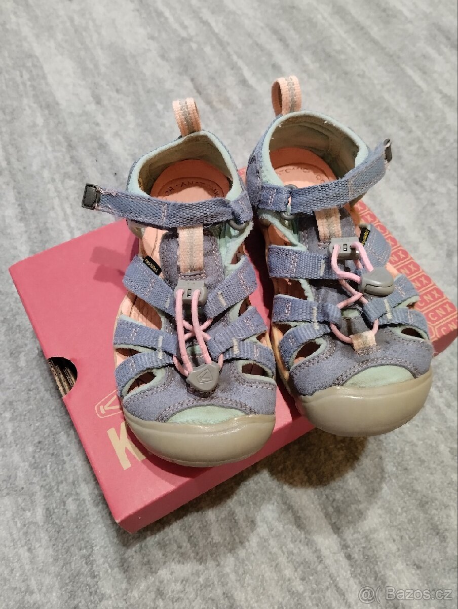 Sandály Keen velikost 30