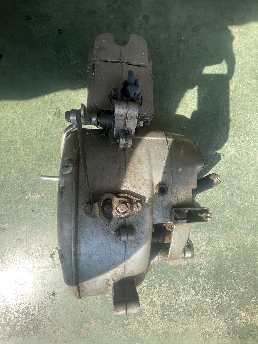 Jawa pionýr motor