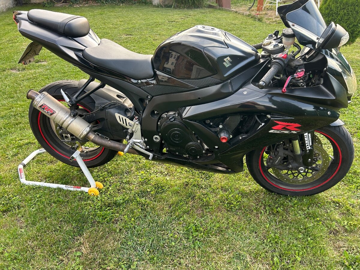Suzuki GSXR 750