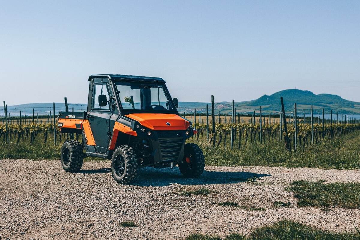 UTV Corvus Terrain DX4 CAB