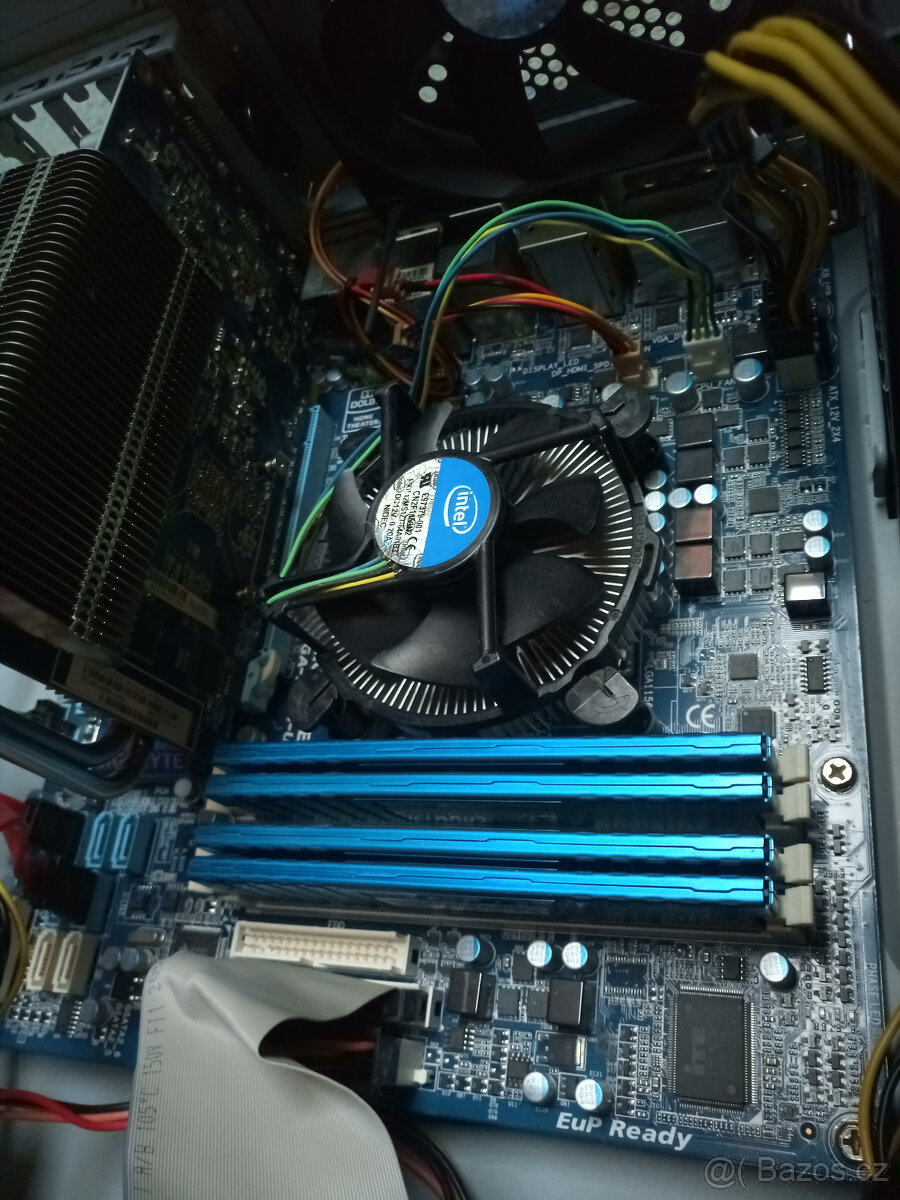 Gigabyte GA-H55M-USB3 + komponenty