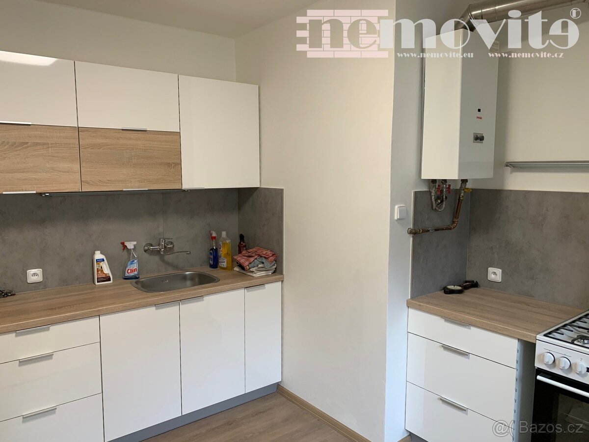 Pronájem bytu 2+1 60 m2, Hradec Králové - Slezské Předměstí