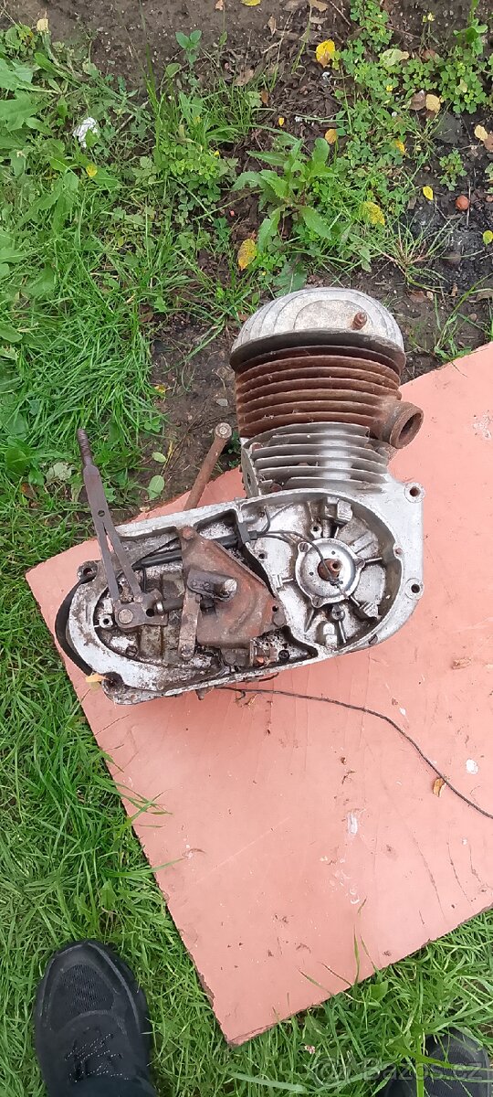 Motor ČZ
