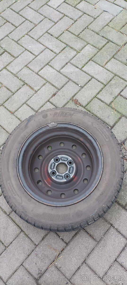prodám soupravu zimních kol pro Suzuki Swift 4xpneu, 4x dis